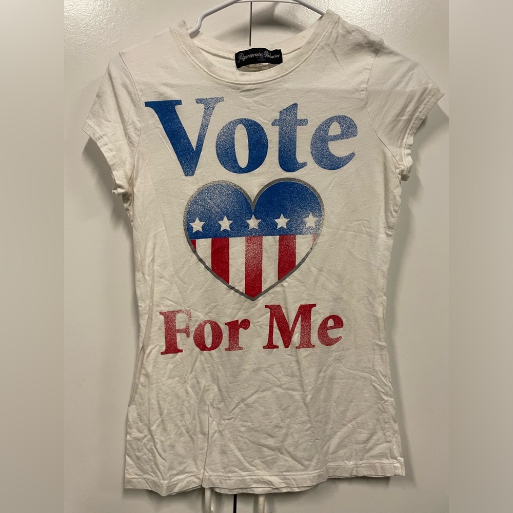 Vintage Vote for Me t shirt. School election. Kamala Halloween costume. Medium